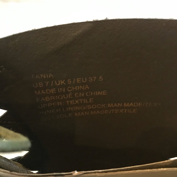 NWOT Olive green lace up open toe boots - Picture 5 of 5